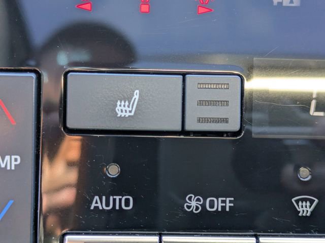 Used 2019 Toyota Avalon XSE w/ Carpet Mat Package image 23