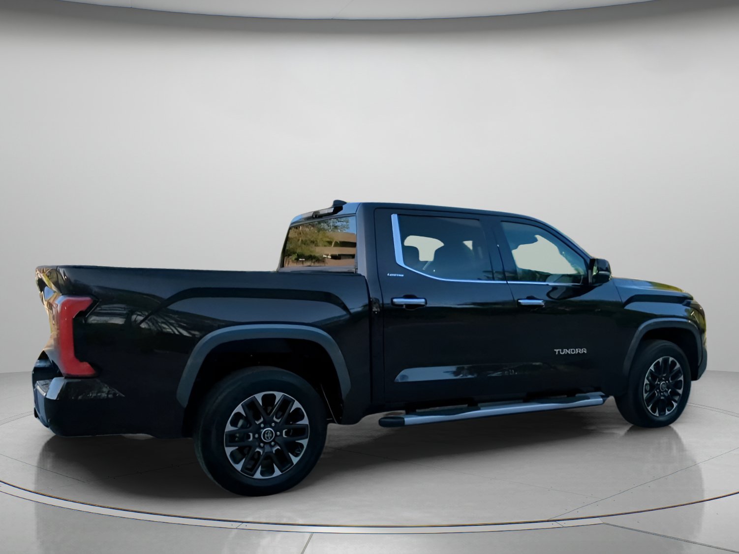 Used 2023 Toyota Tundra Limited AWD/4WD image 29