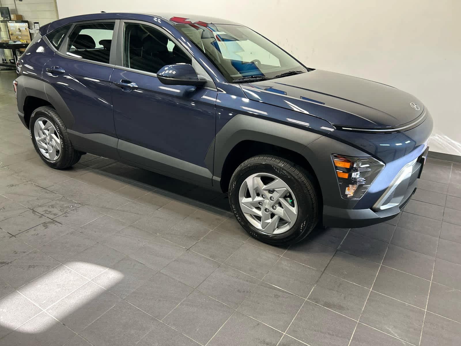 New 2027 Hyundai Kona SE AWD/4WD image 2