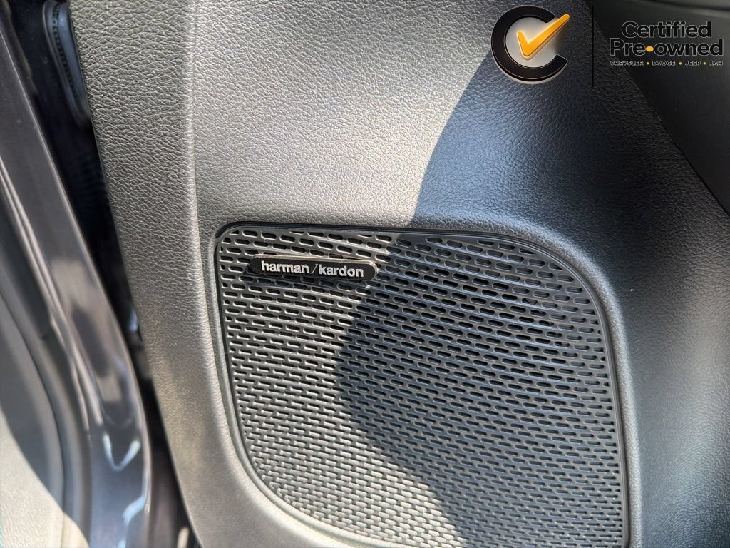 Certified 2023 Chrysler Pacifica Limited w/ Uconnect Theater Family Group AWD/4WD image 43