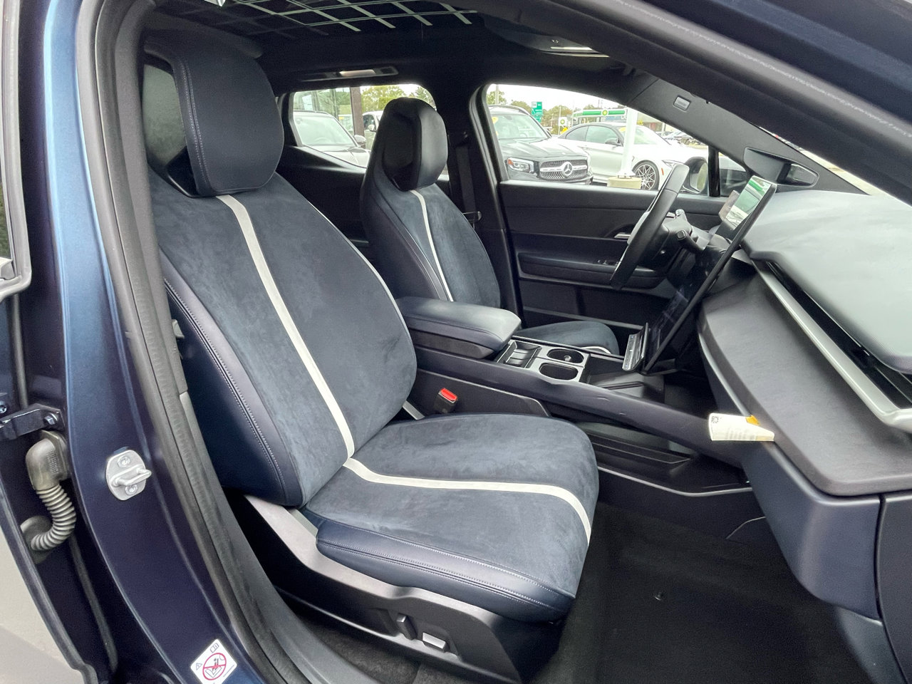 Used 2023 Fisker Ocean One image 46