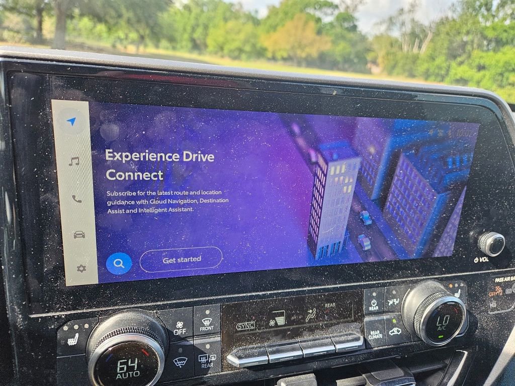 Used 2023 Toyota Highlander XLE image 24