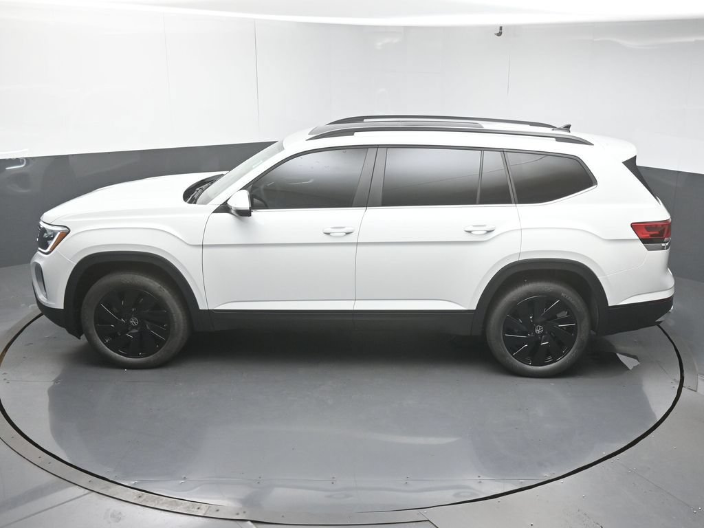 New 2026 Volkswagen Atlas SE FWD image 46