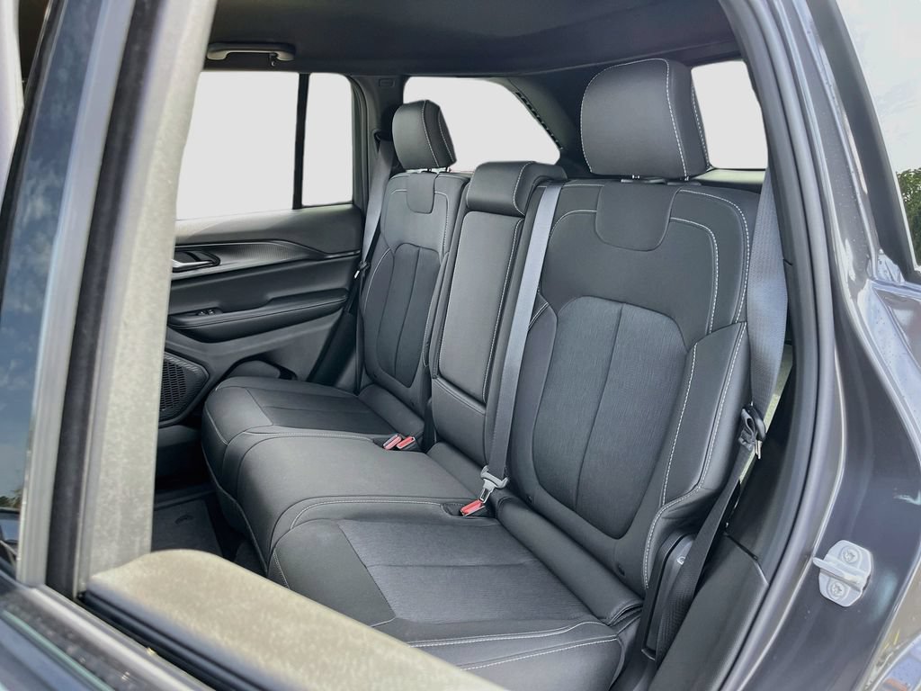 New 2026 Jeep Grand Cherokee 4WD image 22