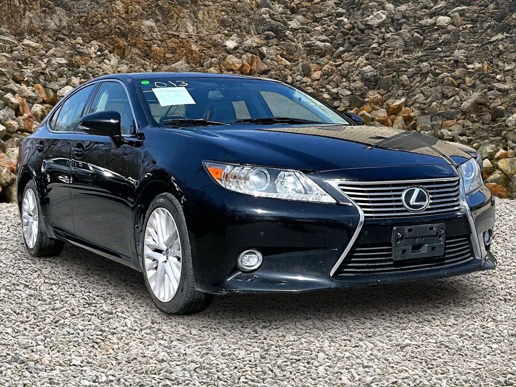 Used 2015 Lexus ES 350 w/ Ultra Luxury Package image 9
