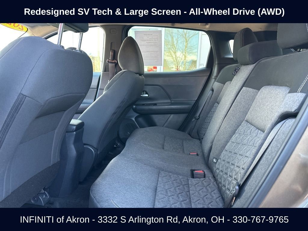 Used 2025 Nissan Kicks SV image 32