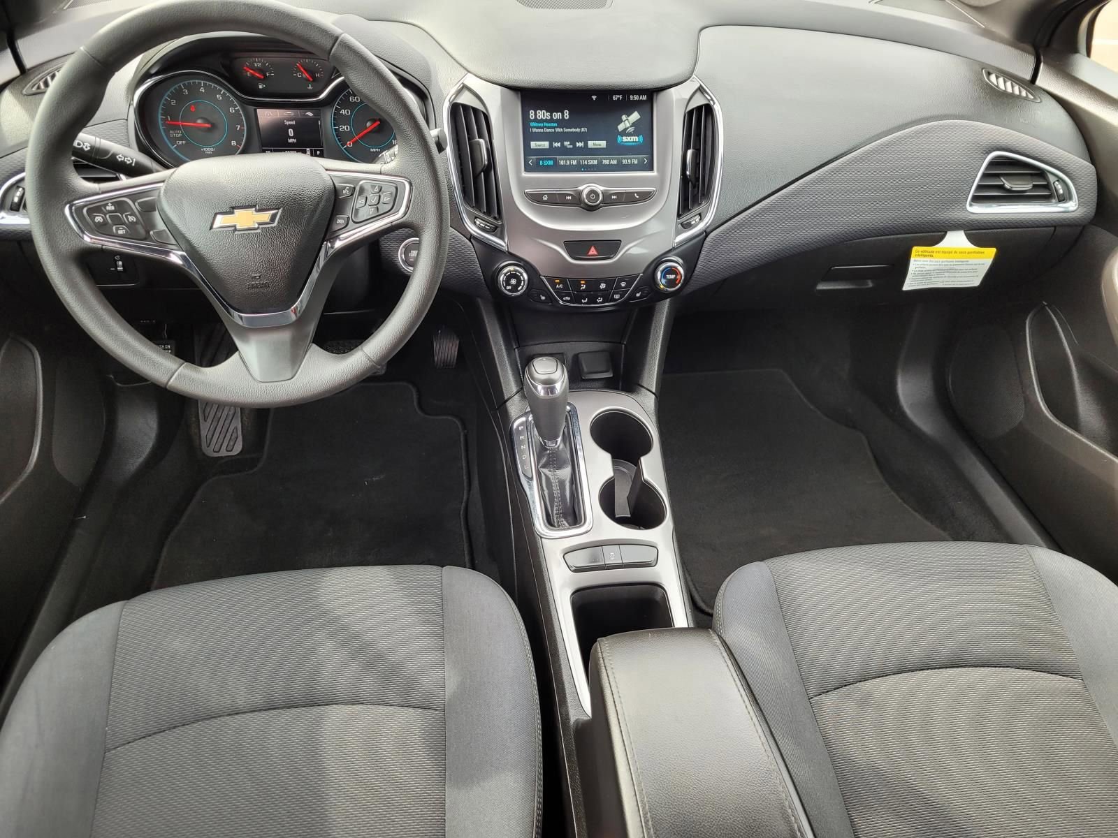 Used 2018 Chevrolet Cruze LT w/ Convenience Package FWD image 16