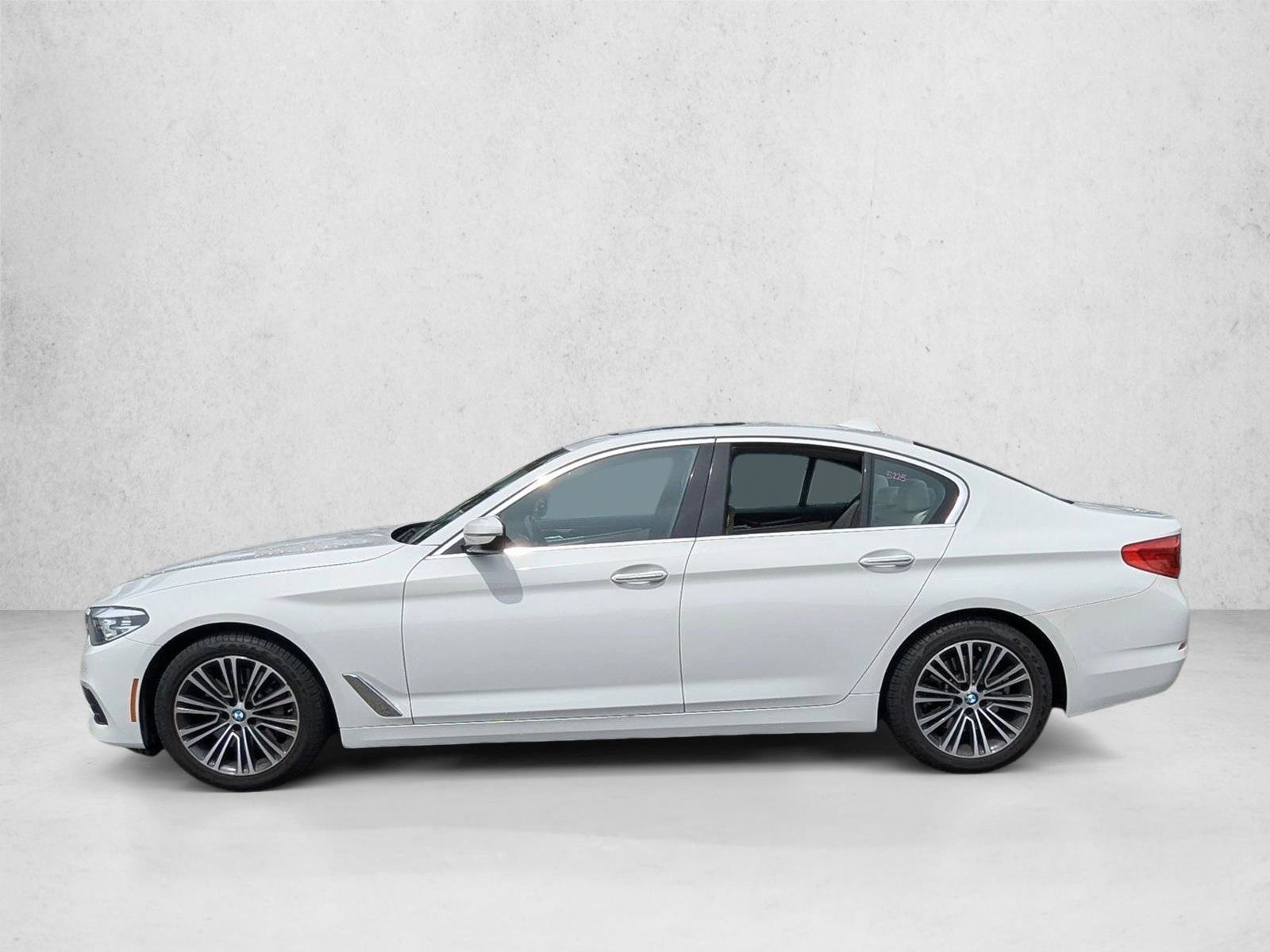 Used 2017 BMW 530i RWD image 9