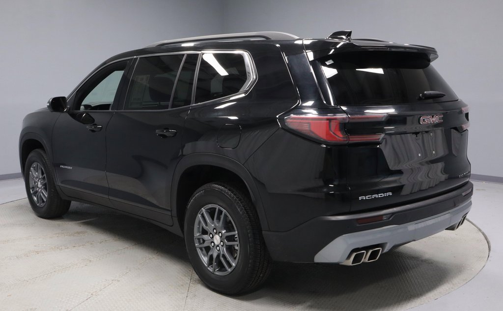 Used 2025 GMC Acadia Elevation image 4