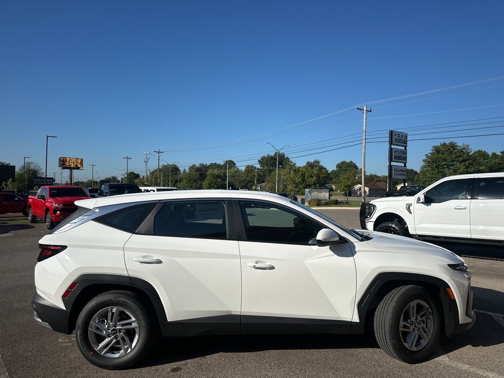 New 2026 Hyundai Tucson SE image 9