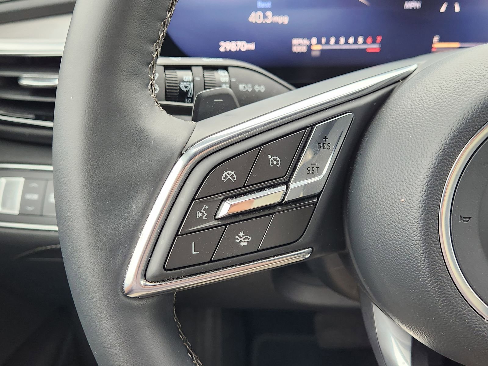 Used 2025 Buick Enclave Avenir w/ Trailering Package, 5000 lbs. image 32