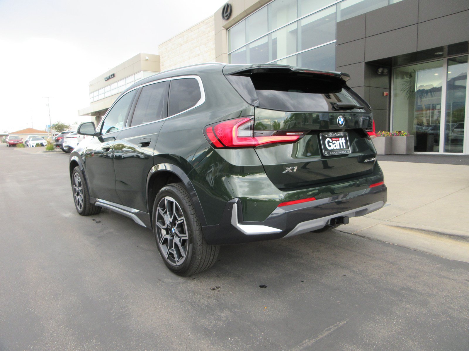 Used 2025 BMW X1 xDrive28i w/ Premium Package AWD/4WD image 5