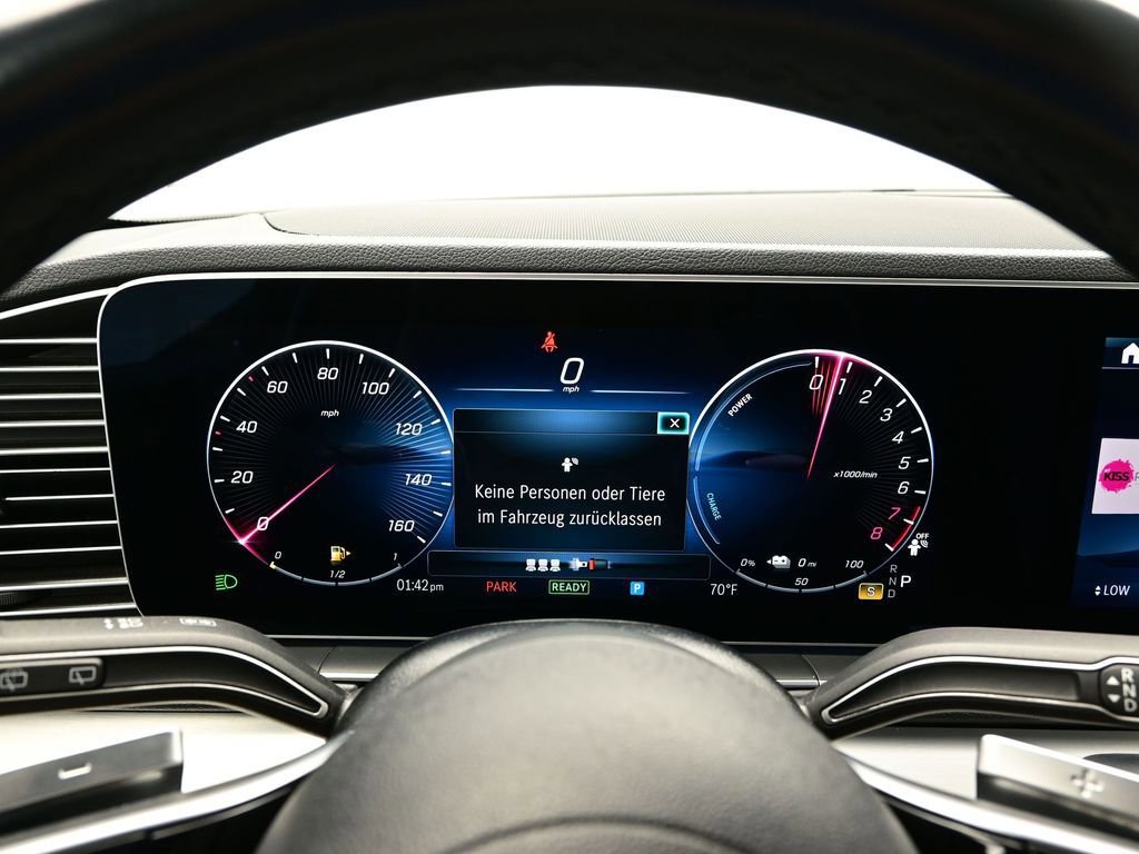 Used 2024 Mercedes-Benz GLE 450e 4MATIC image 19