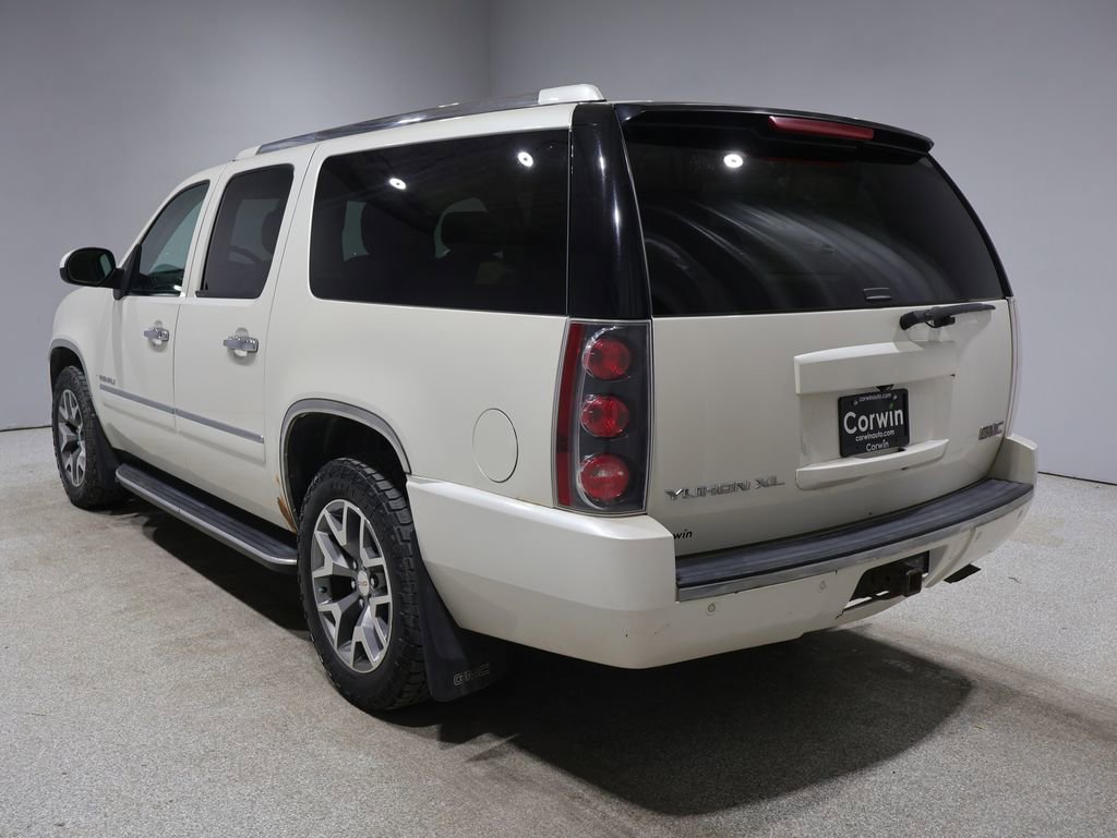 Used 2014 GMC Yukon XL Denali image 4