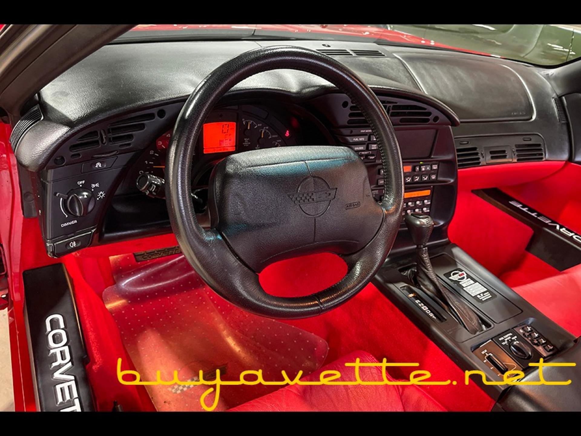 Used 1996 Chevrolet Corvette Coupe image 13