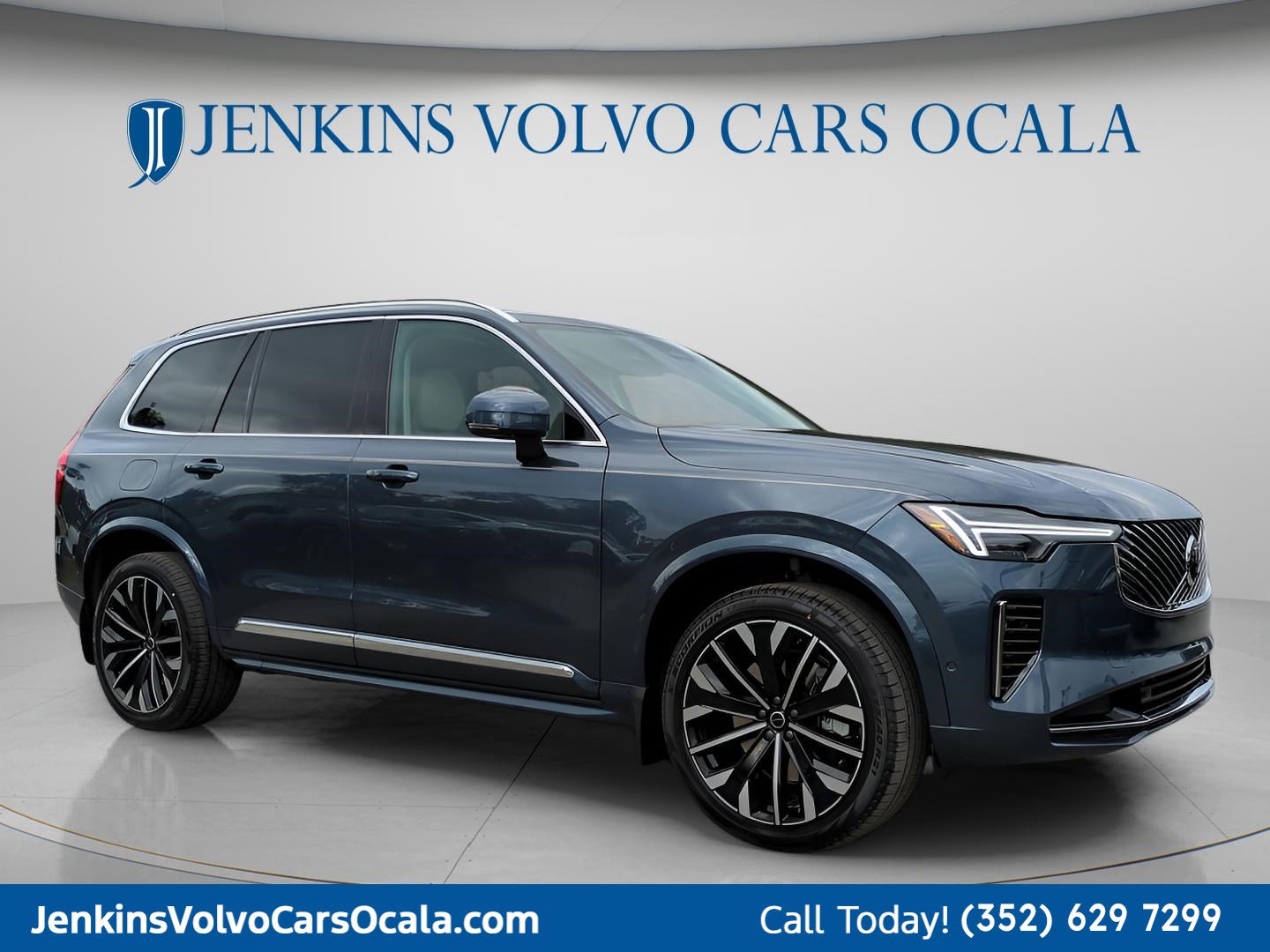 New 2026 Volvo XC90 T8 Ultra w/ Protection Package Premier