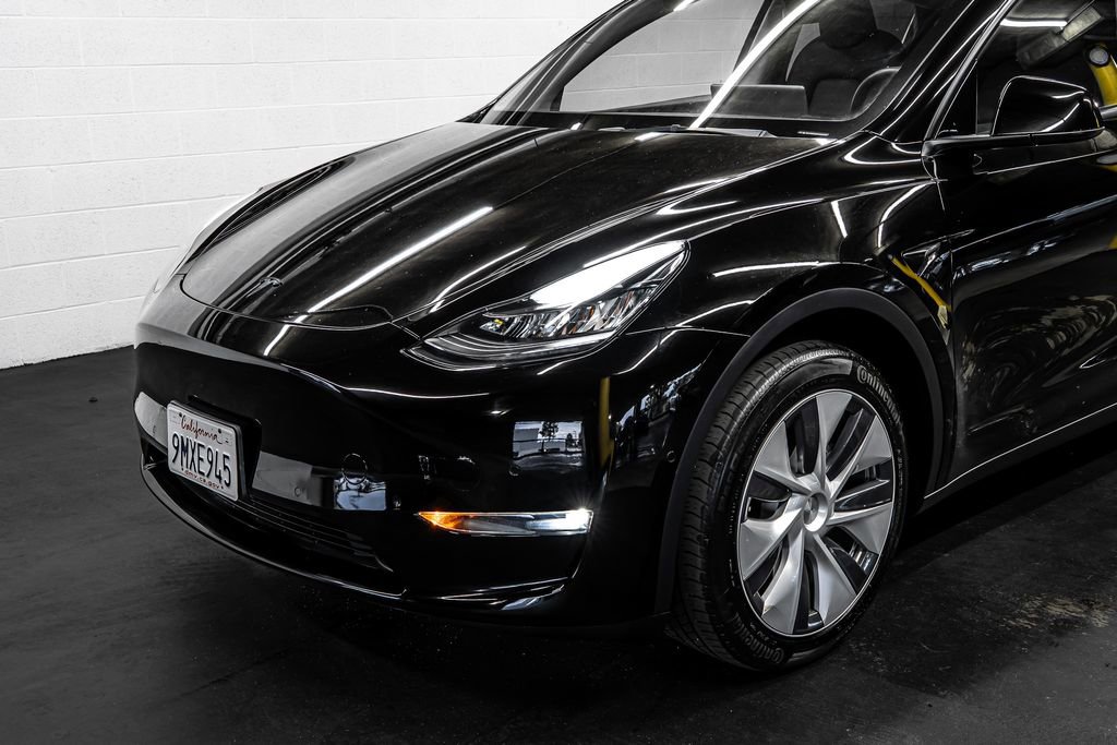 Used 2023 Tesla Model Y Long Range image 11