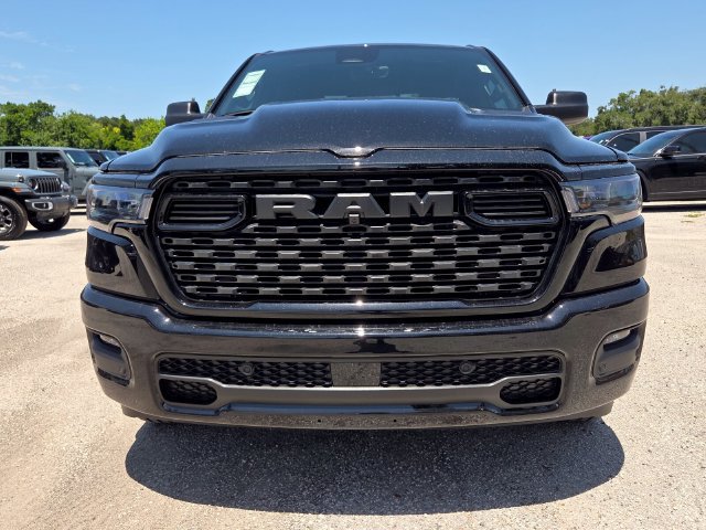 New 2026 RAM 1500 Express AWD/4WD image 4