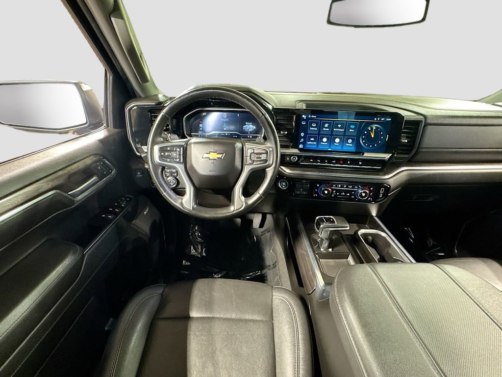 Used 2024 Chevrolet Silverado 1500 LTZ AWD/4WD image 15