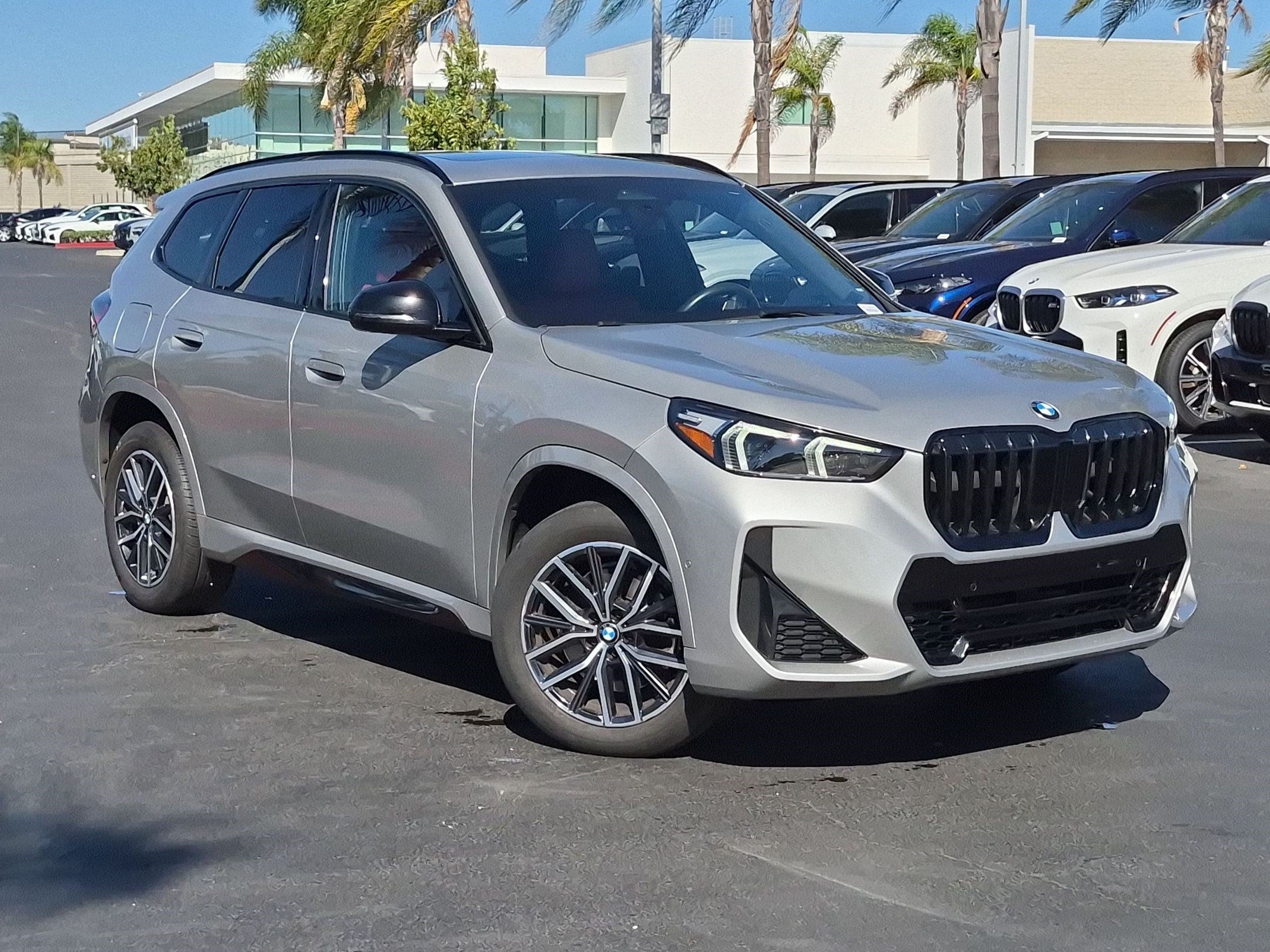 Certified 2023 BMW X1 xDrive28i w/ M Sport Package AWD/4WD image 2
