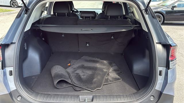 Used 2025 Kia Sportage EX FWD image 8