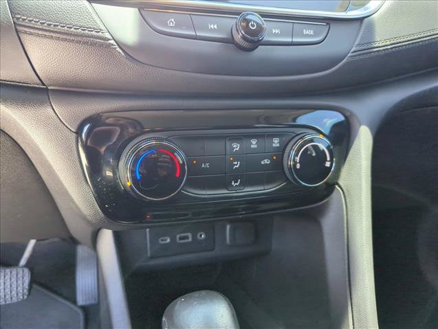 Used 2021 Buick Encore GX Preferred w/ Sport Touring Package FWD image 11