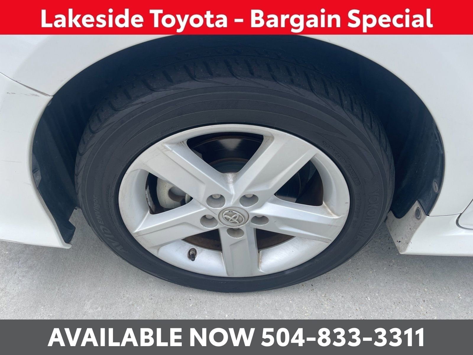 Used 2014 Toyota Camry SE image 12