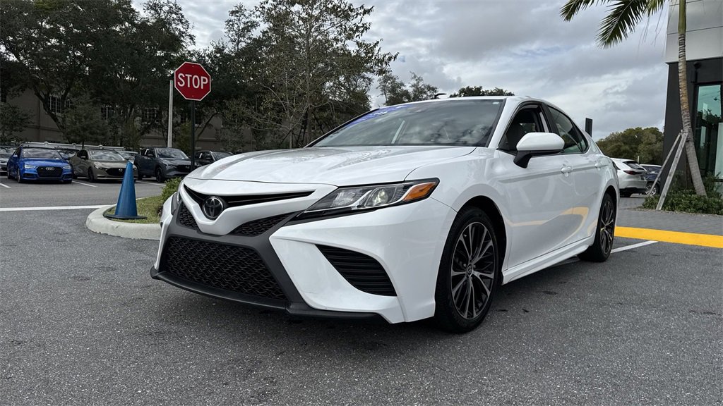 Used 2020 Toyota Camry SE image 31