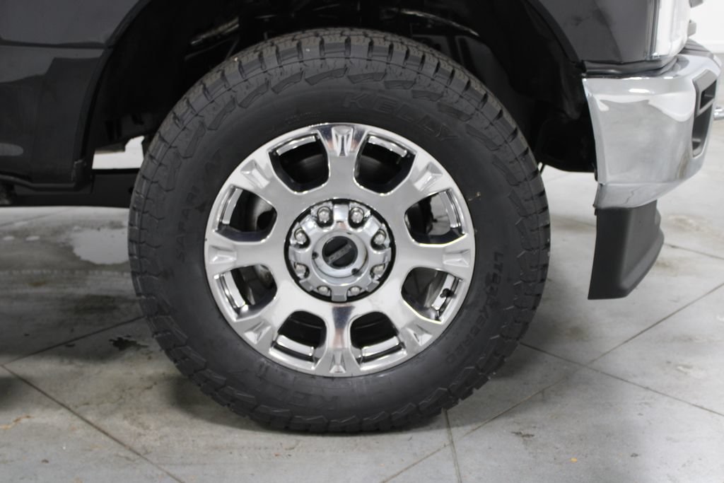 Used 2022 Ford F350 King Ranch w/ King Ranch Ultimate Package AWD/4WD image 16