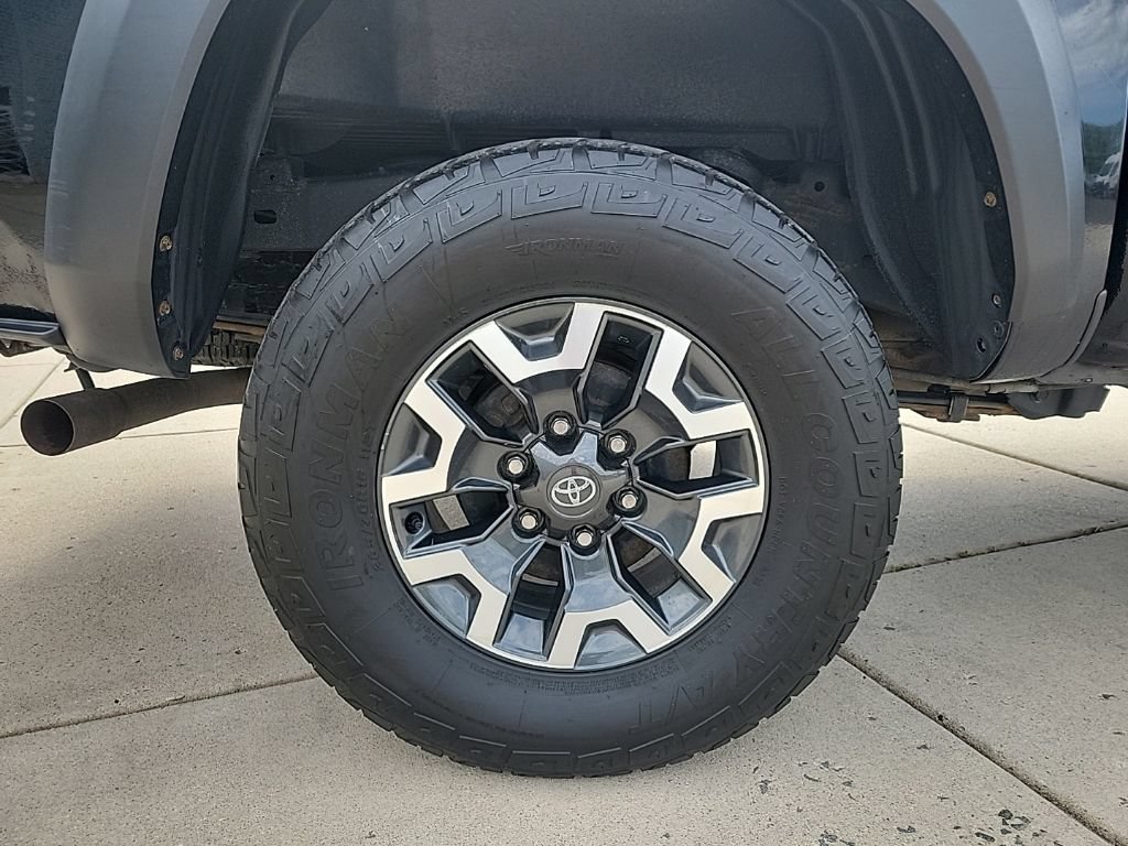 Used 2021 Toyota Tacoma TRD Off-Road AWD/4WD image 8