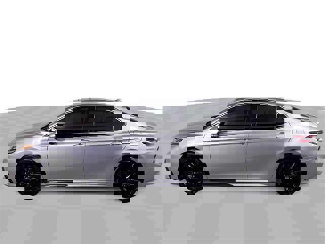 Used 2024 Toyota Camry XSE w/ Cold Weather Package image 5