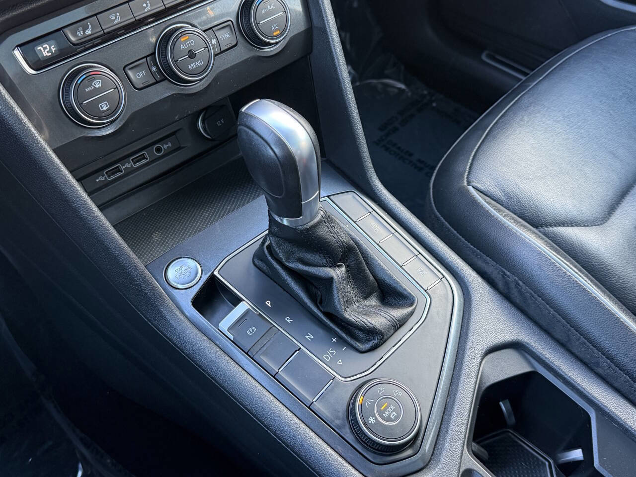 Used 2019 Volkswagen Tiguan SEL Premium w/ 3rd Row Seat Package image 31