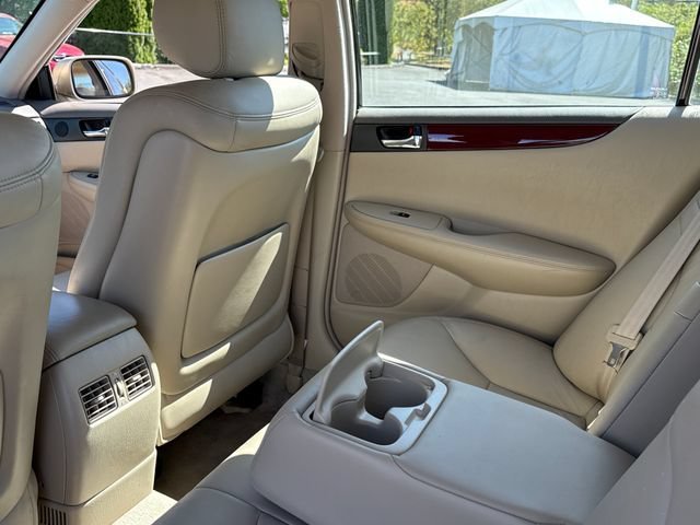 Used 2004 Lexus ES 330 FWD image 28