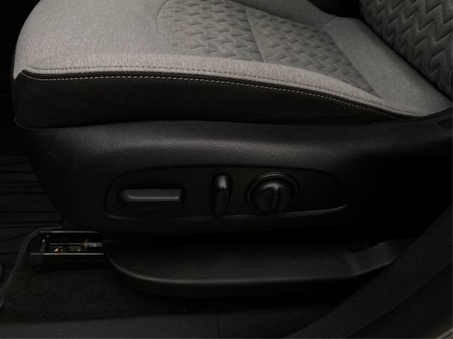 Used 2023 Chevrolet Equinox LT w/ LPO, Floor Liner Package AWD/4WD image 24