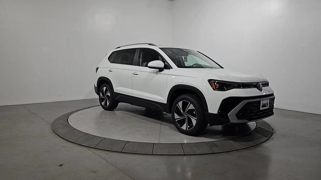 New 2026 Volkswagen Taos SE AWD/4WD image 7