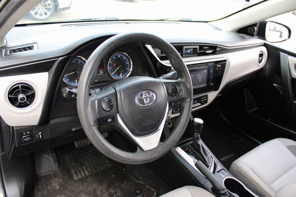 Used 2017 Toyota Corolla LE w/ Carpet Mat Package (TMS) image 8