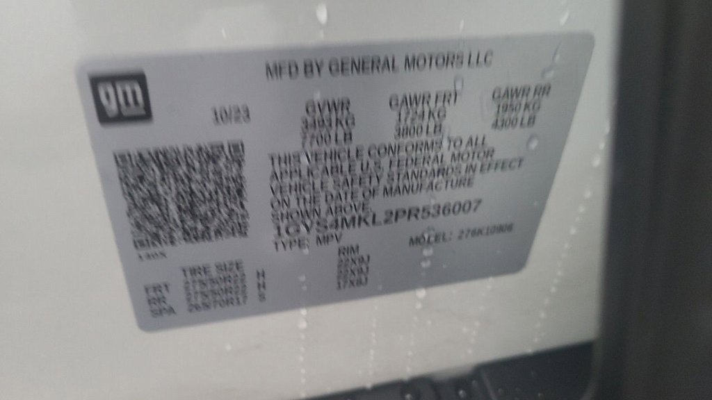 Used 2023 Cadillac Escalade ESV Premium Luxury Platinum w/ Heavy-Duty Trailer Package image 24