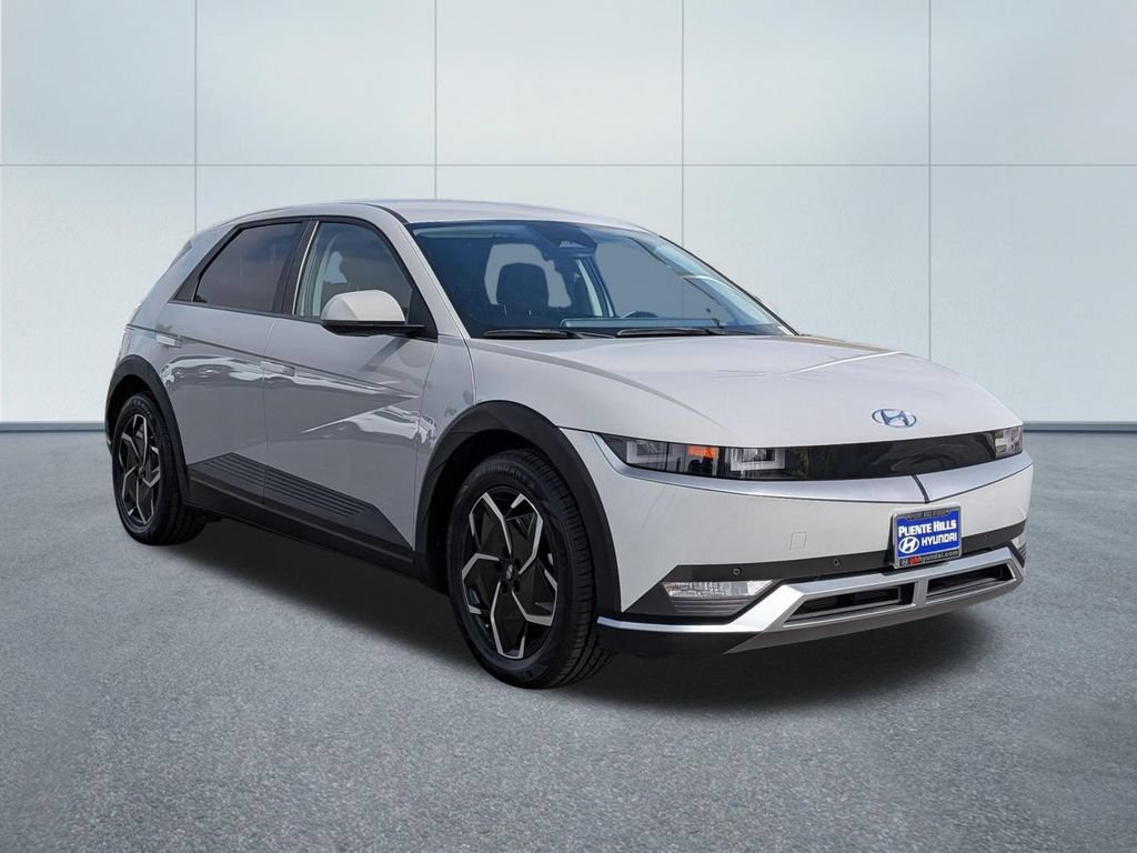 Certified 2024 Hyundai Ioniq 5 SEL RWD image 8