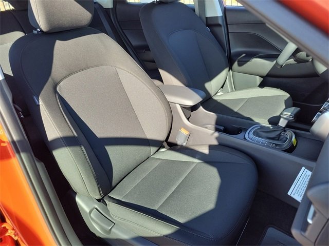 New 2026 Hyundai Kona SE image 18