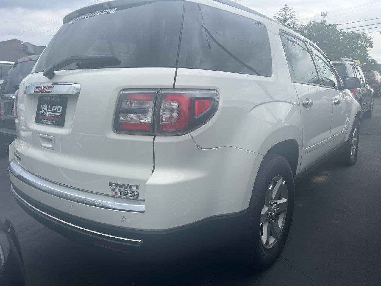 Used 2015 GMC Acadia SLE AWD/4WD image 7