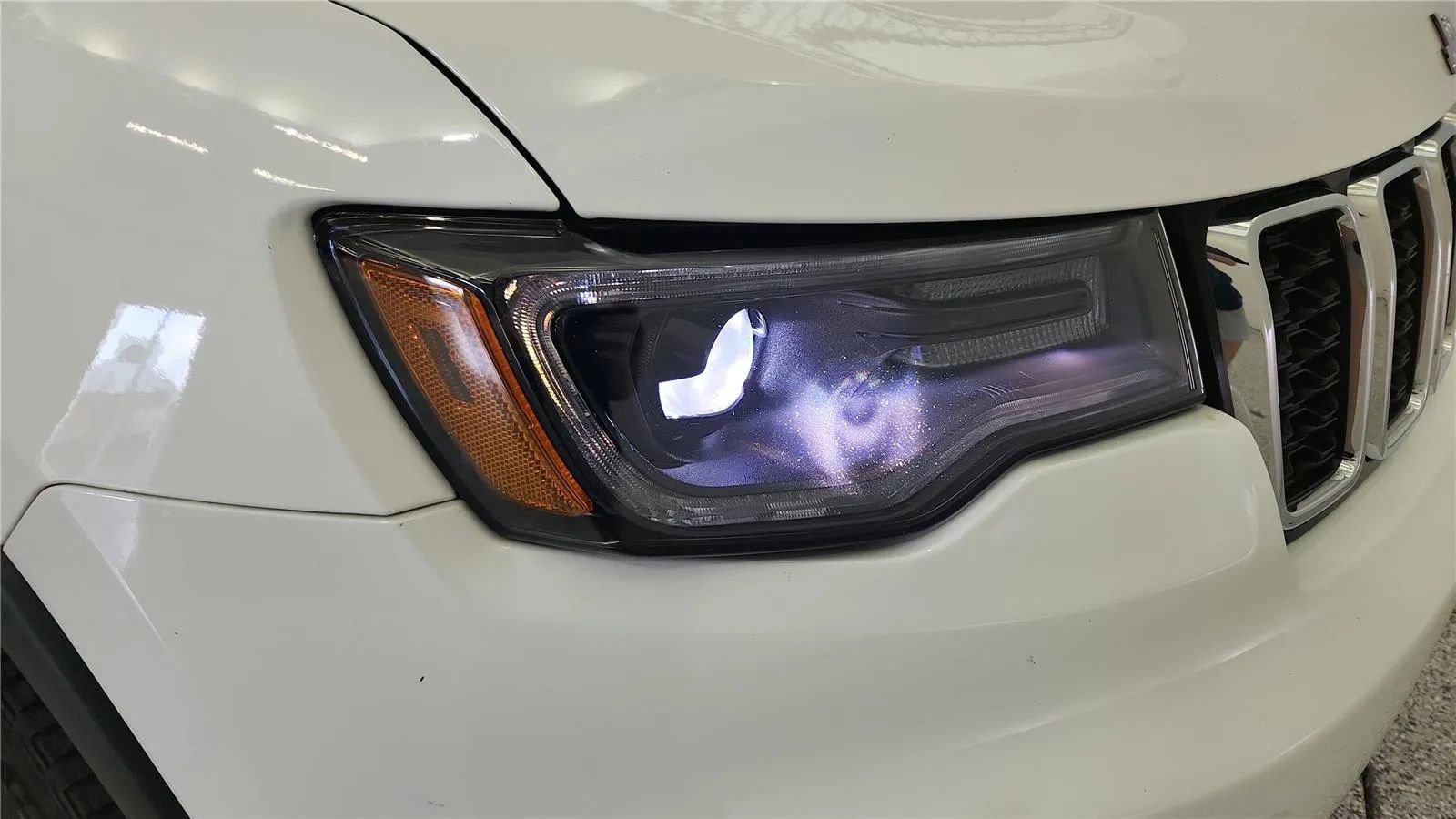 Used 2022 Jeep Grand Cherokee Limited w/ Trailer Tow Group IV image 14