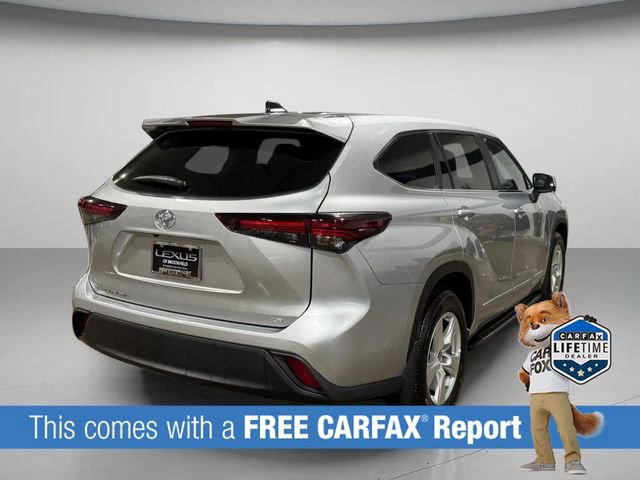 Used 2024 Toyota Highlander LE image 3