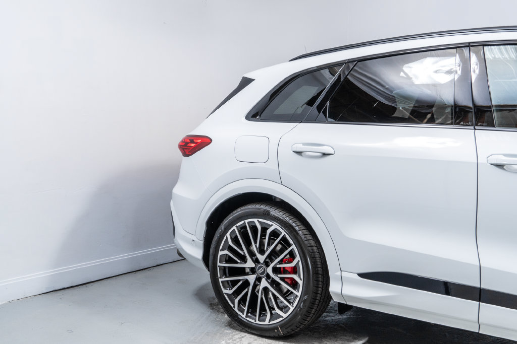 New 2026 Audi SQ5 Premium Plus AWD/4WD image 11