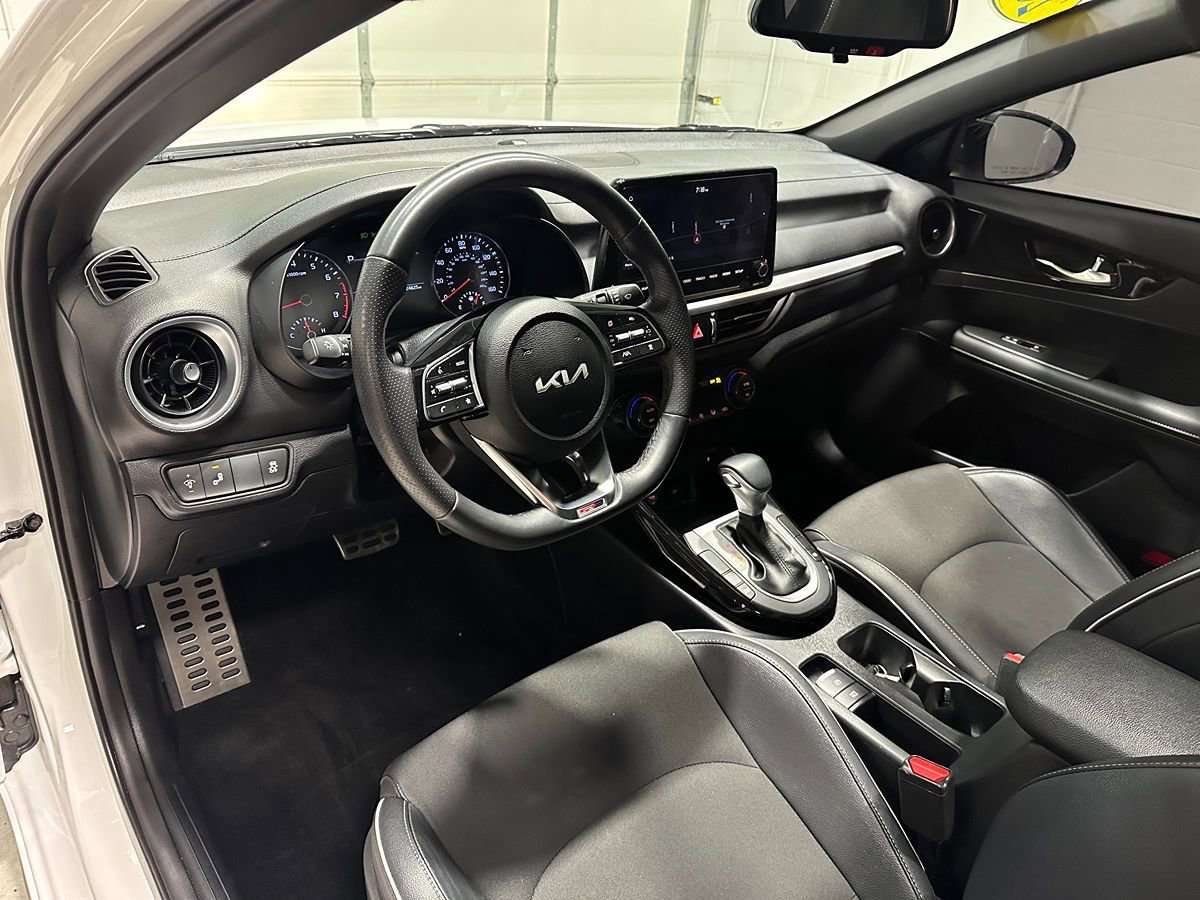 Used 2024 Kia Forte GT-Line w/ GT-Line Premium Package FWD image 27