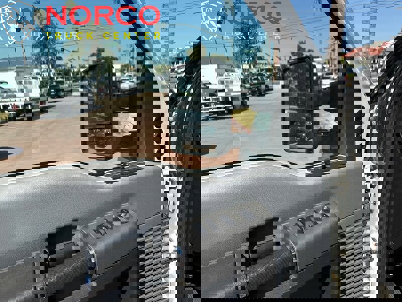 Used 2012 Ford F550 2WD Crew Cab Super Duty image 15