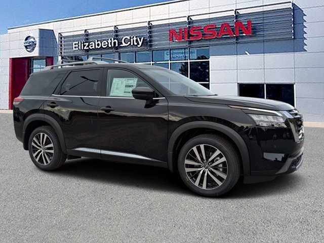 New 2025 Nissan Pathfinder Platinum w/ Cargo Package