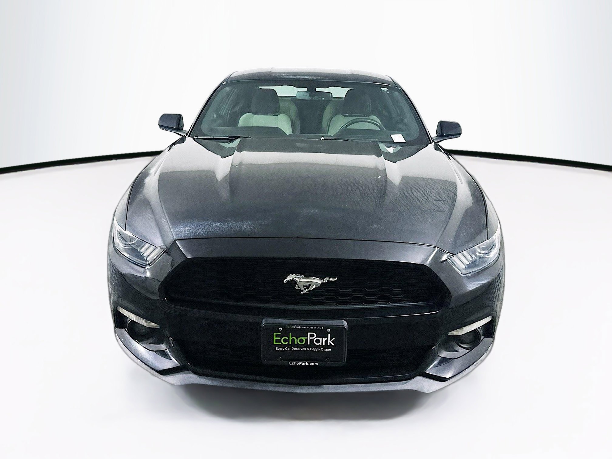 Used 2016 Ford Mustang Coupe image 2