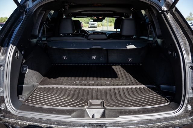 Used 2023 Honda Passport EX-L image 9