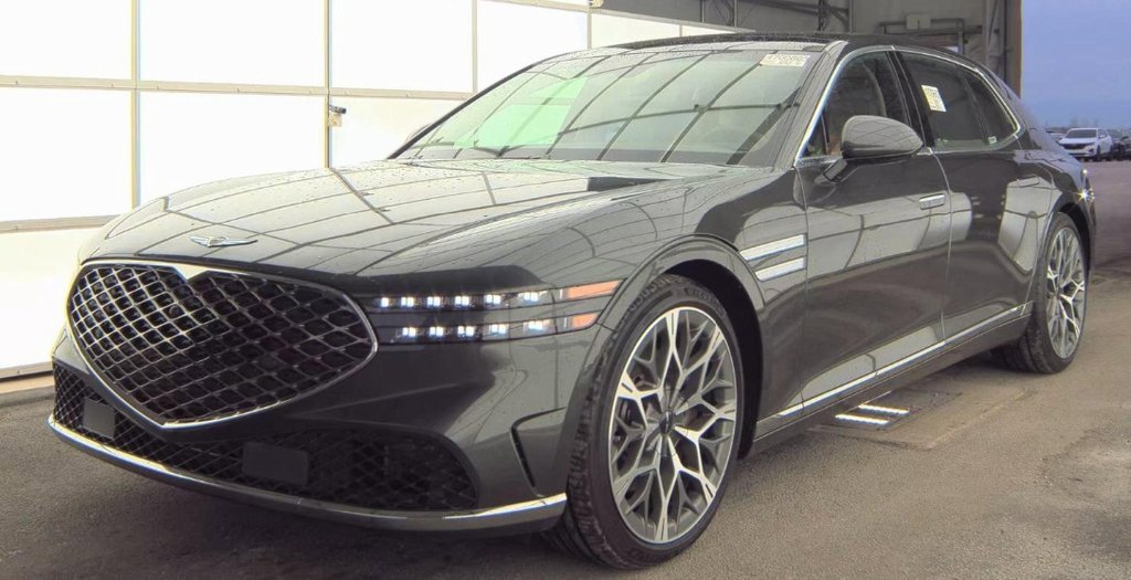 Used 2025 Genesis G90 3.5T image 1