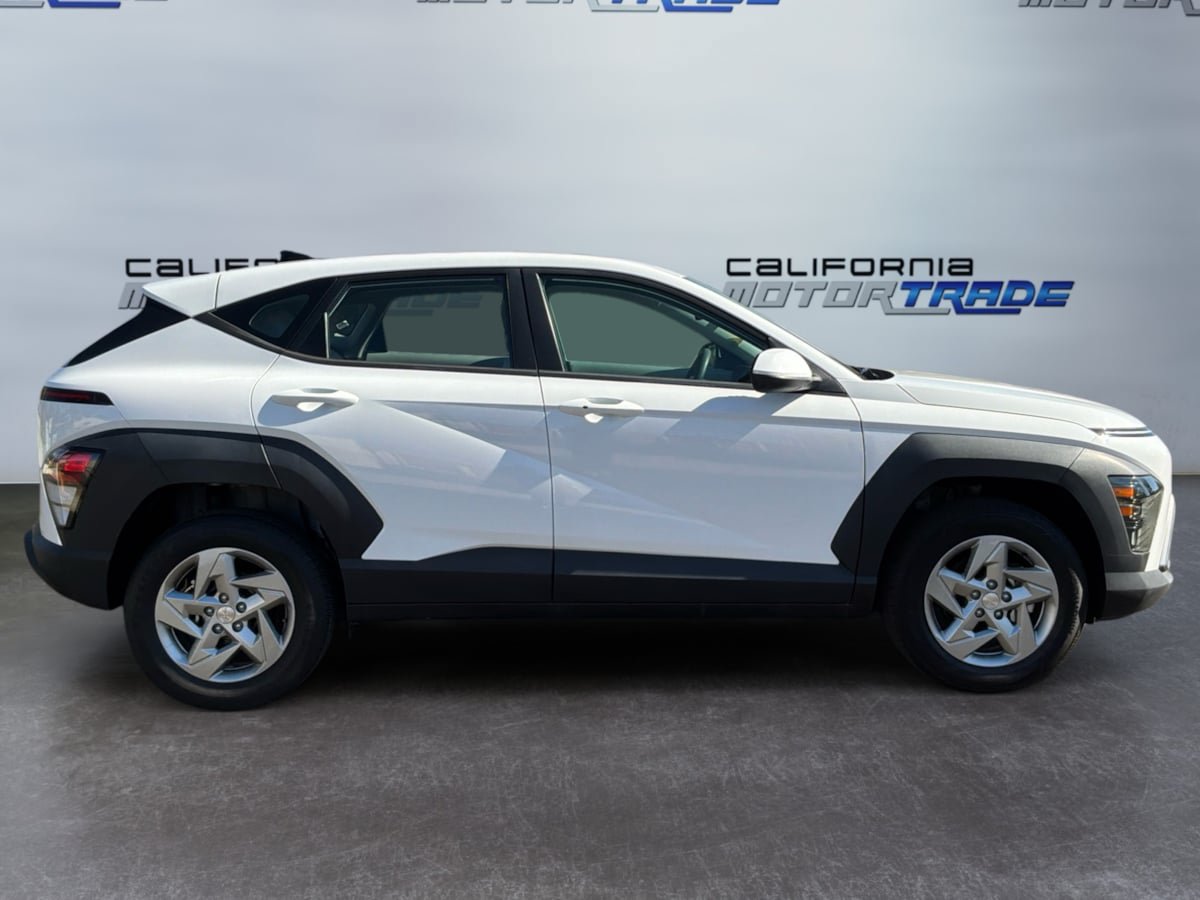 Used 2024 Hyundai Kona SE AWD/4WD image 4